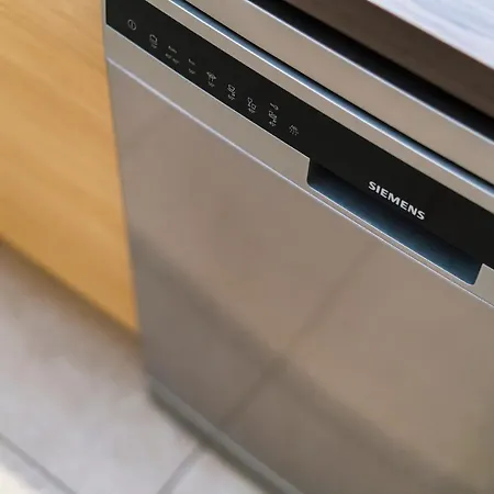 Luxury With Garden Close To The Apartament Ostenda