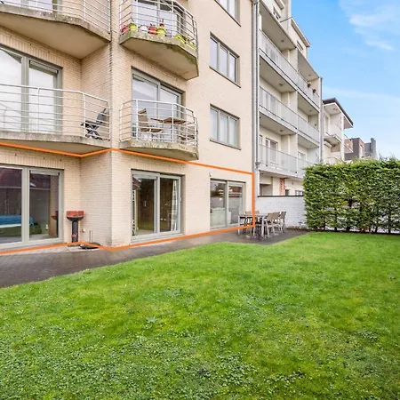 Luxury With Garden Close To The Apartment *