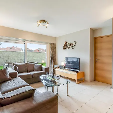 Apartment Luxury With Garden Close To The