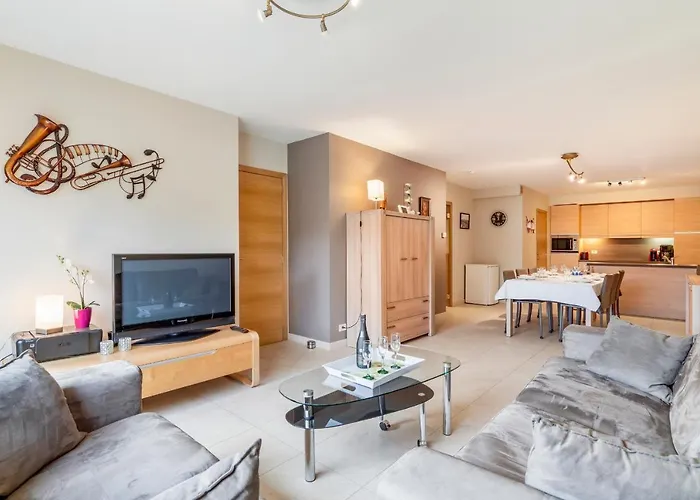 Luxury With Garden Close To The Oostende