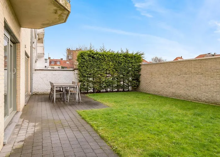 Luxury With Garden Close To The * Oostende