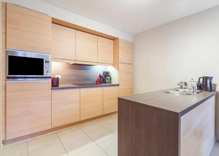 Luxury With Garden Close To The